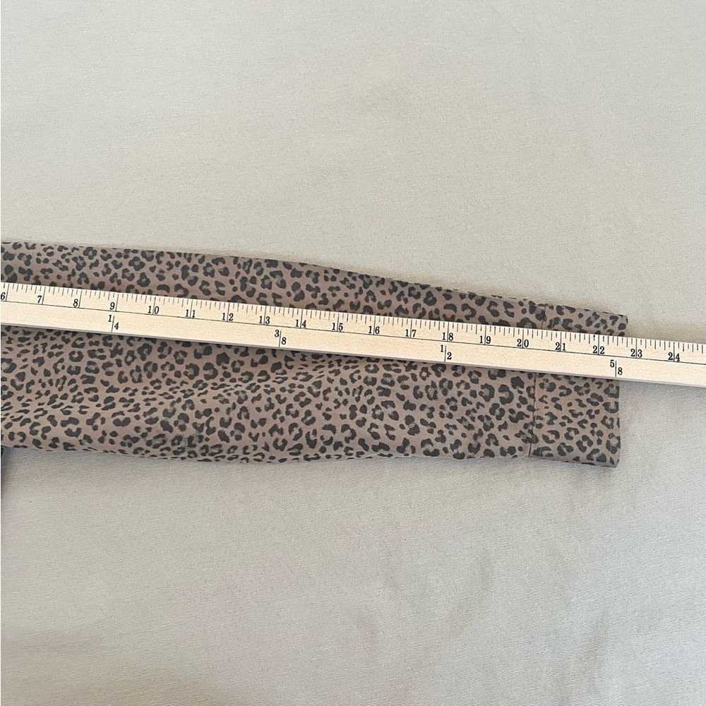 Chicos Animal Print No Iron Effortless Shirt Love Leopard Lisa‎ Size 6 - Picture 9 of 13